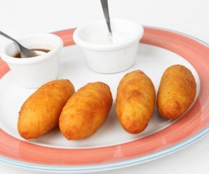 Typical Food: Carimañolas.  Source: www.restaurantes.com.co