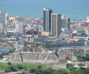 Ciudad Amurallada y Castillo de San Felipe.  Fuente: www.panoramio.com - Foto por Claudia Londoño A.